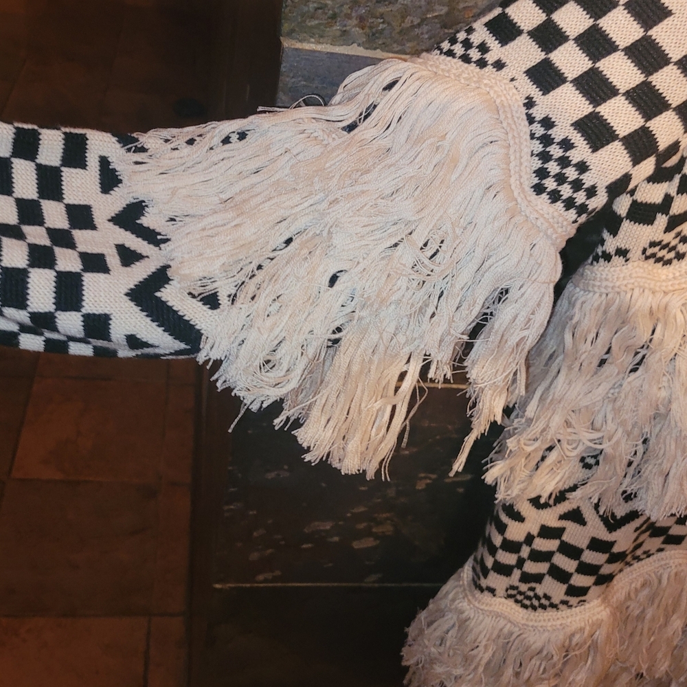 House of Harlow 1960 Bone X Revolve Ash Duster Size Medium - Picture 6 of 10